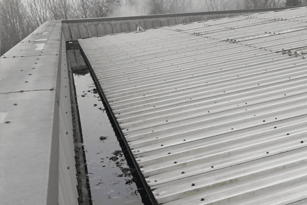 Industrial gutter cleaning specialists in Berkshire